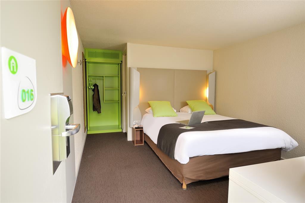 Campanile Conflans-Sainte-Honorine Hotel Bagian luar foto