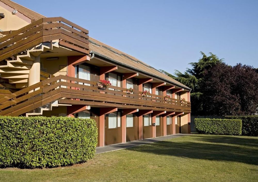 Campanile Conflans-Sainte-Honorine Hotel Bagian luar foto